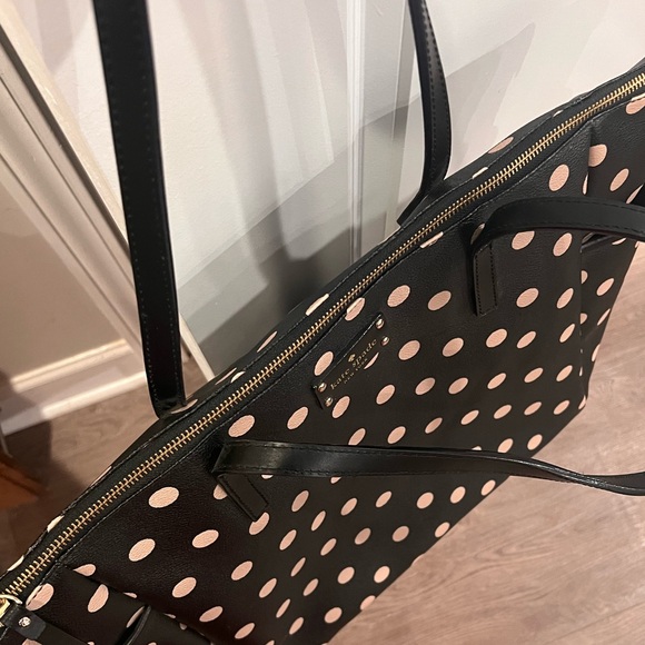 Kate Spade large tote/Diaper bag - Picture 10 of 13